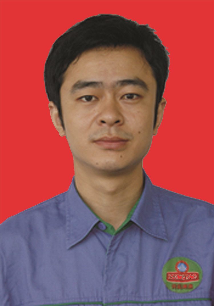 何军证件照.jpg