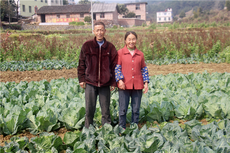 李春芝与丈夫.png