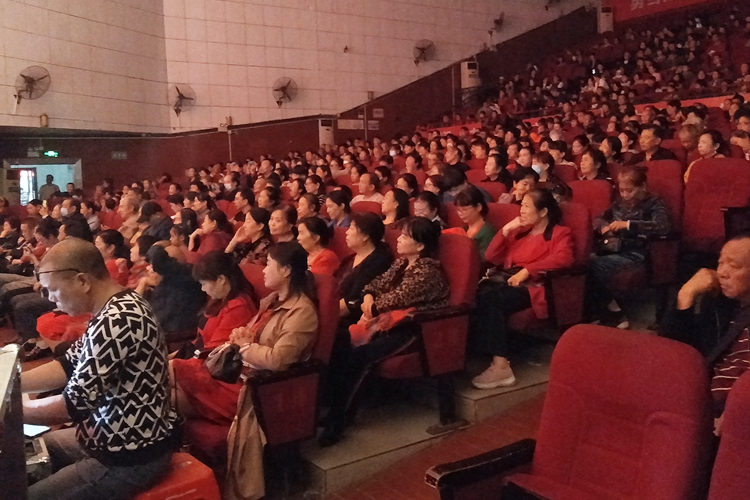 “美丽资兴·幸福家园·每月剧场”百姓大舞台 邵兴努 摄.jpg